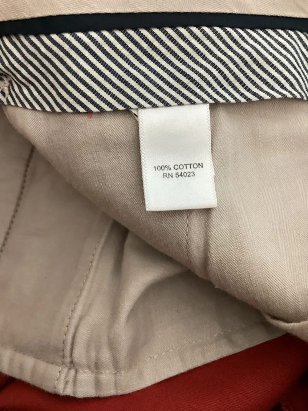 BANANA REPUBLIC MEN EMERSON CHINO 33/32 DUSTY RED STRAIGHT LEG CASUAL PREPPY